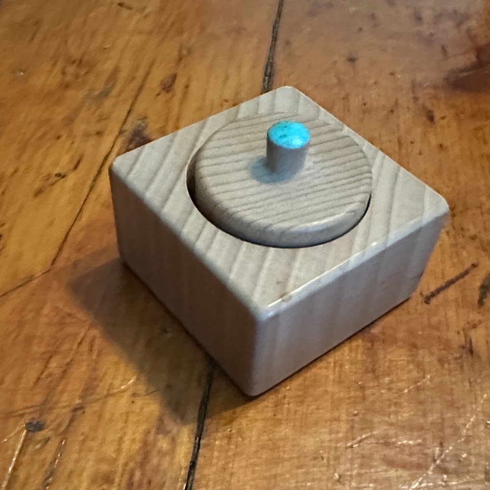 Lovevery Montessori Pincer Puzzle